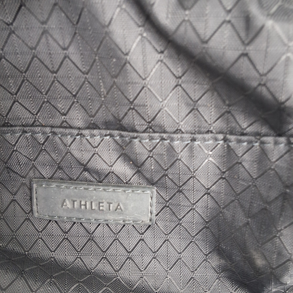 Athleta Excursion Black Convertible Fanny Pack - Picture 2 of 8